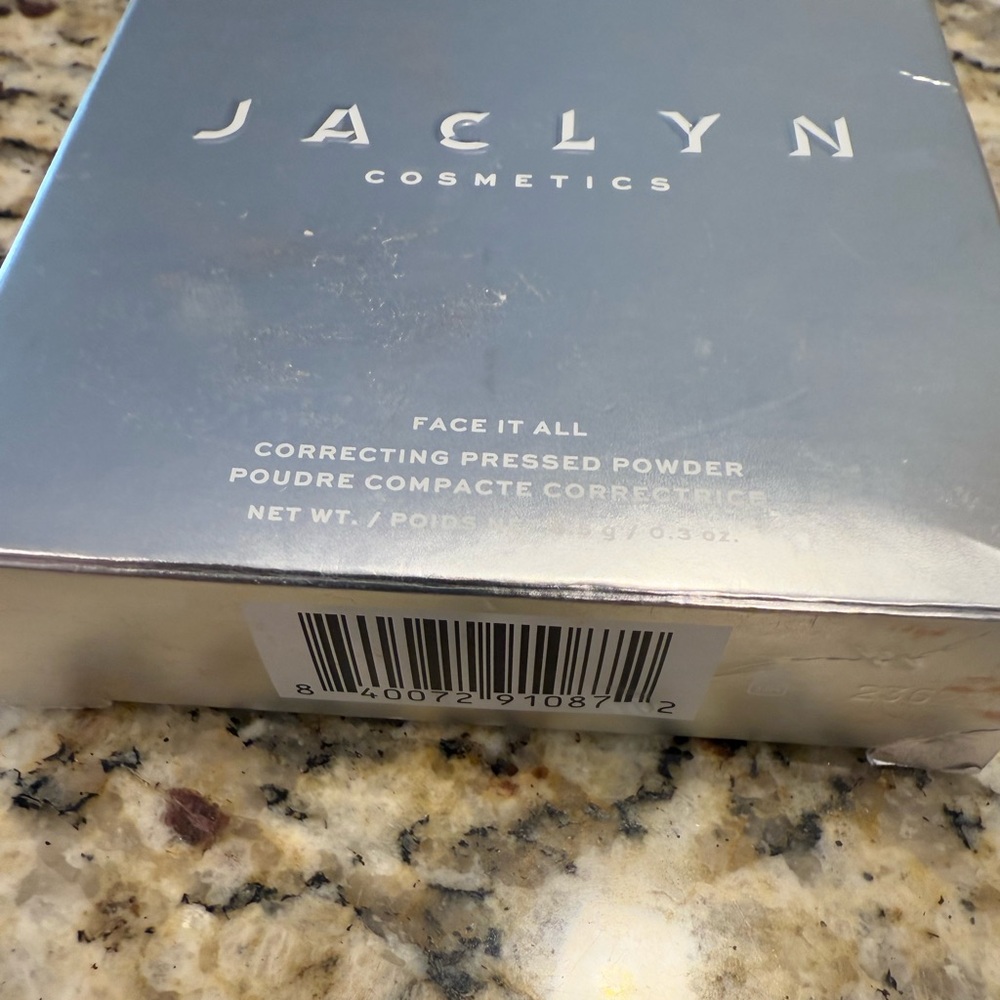Jaclyn Cosmetics correcting pressed powder - correcting tan